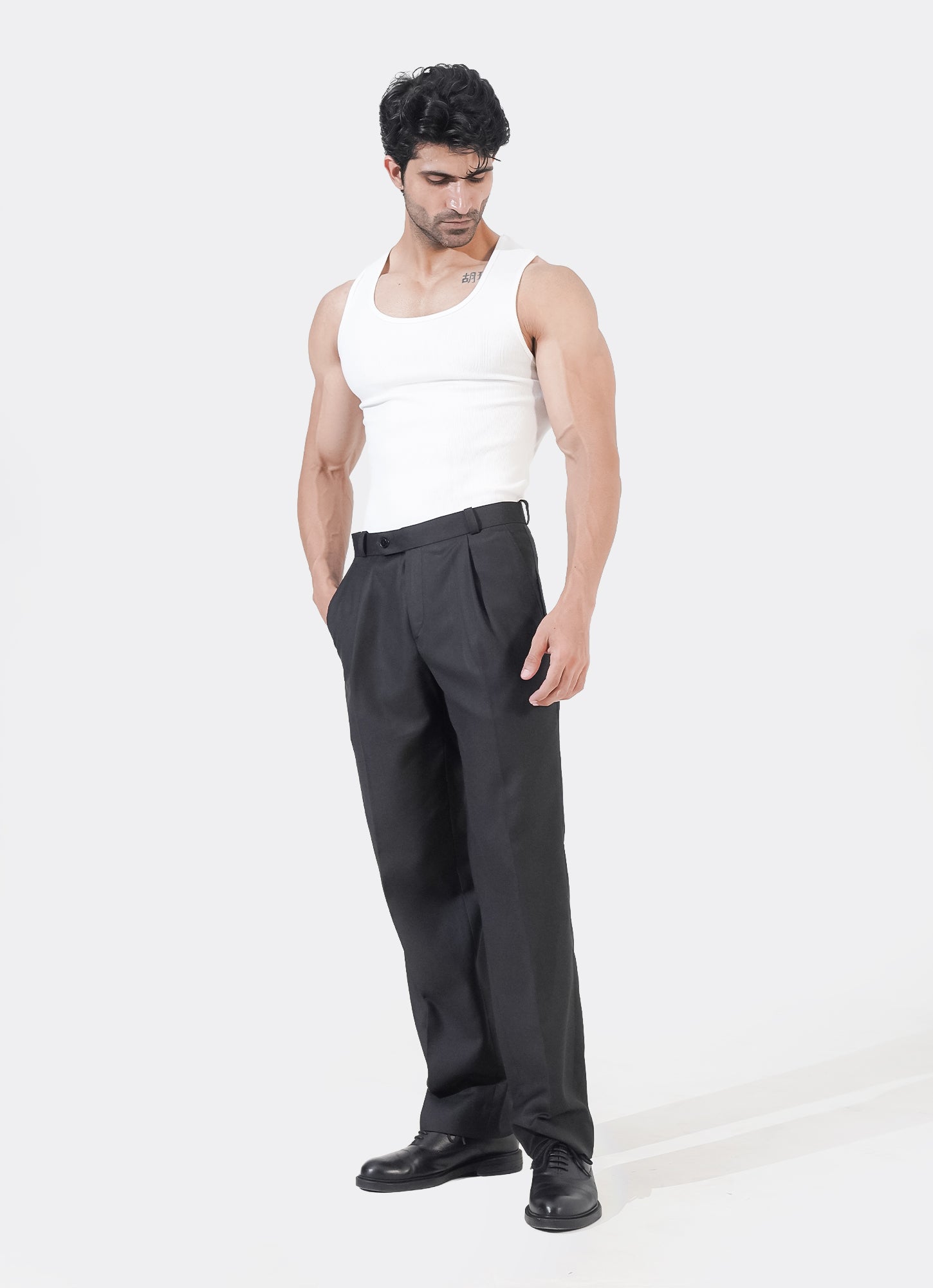 Black Single Pleated Pants