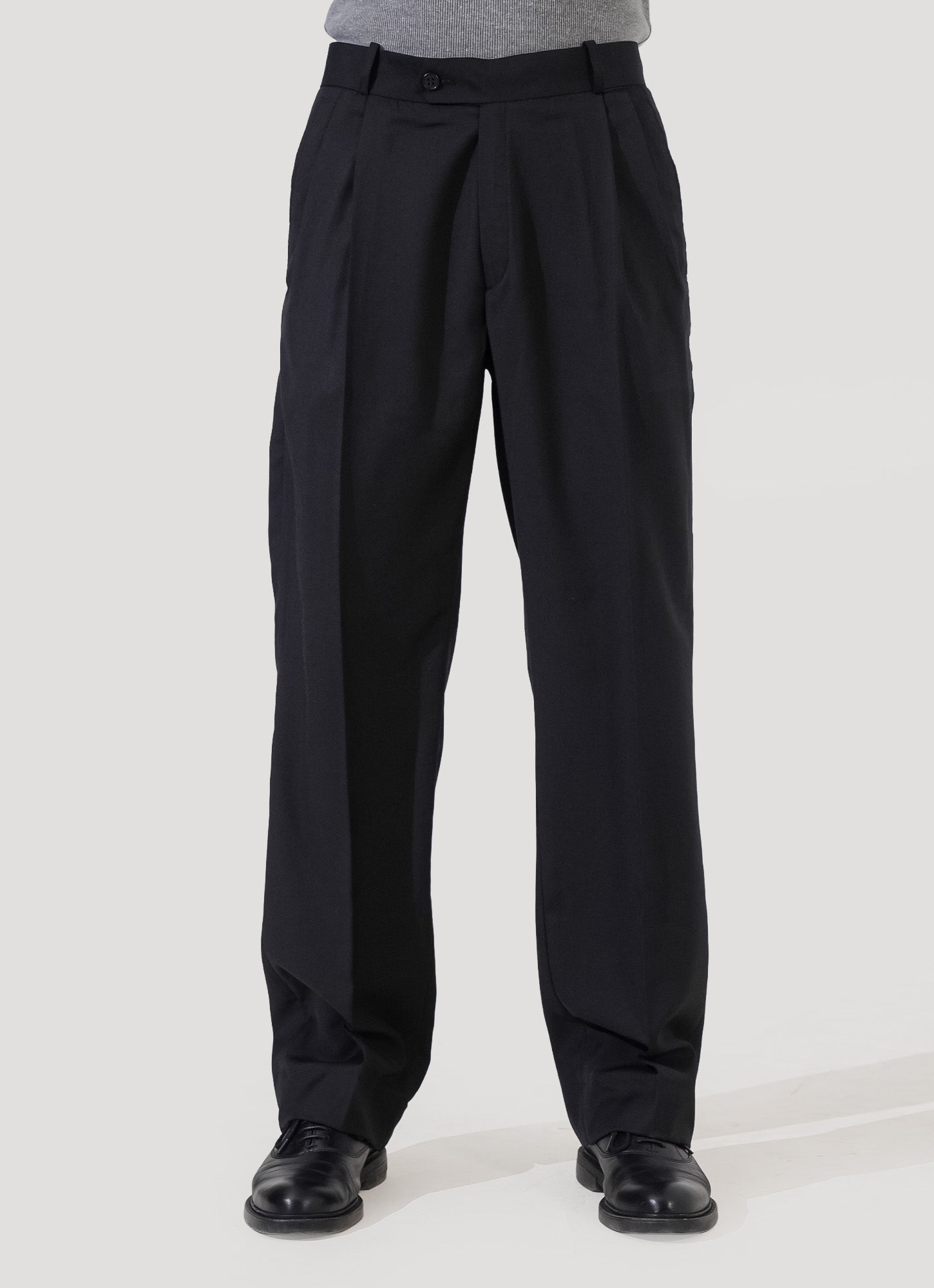 Double Pleated Pants — Black