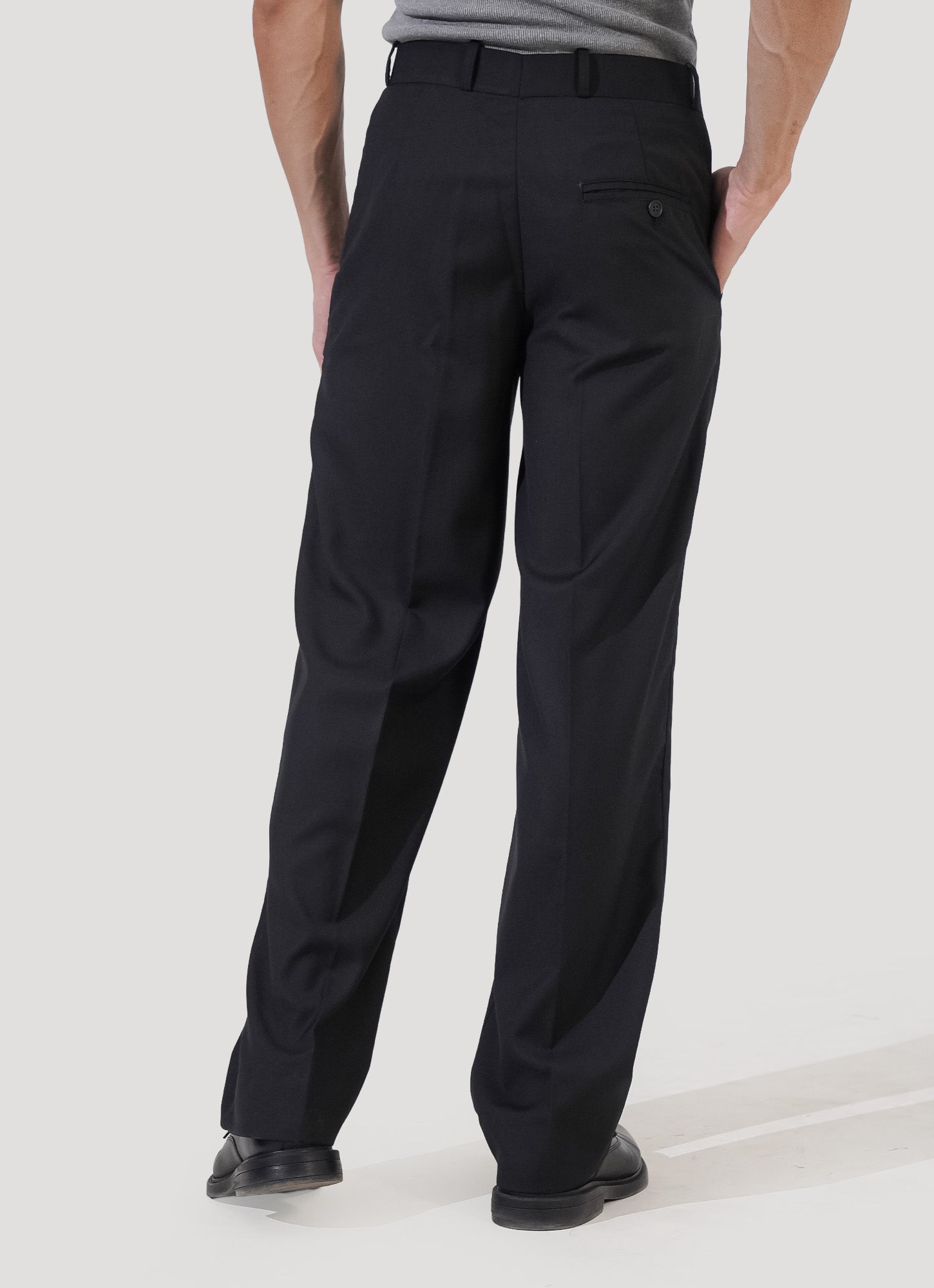 Double Pleated Pants — Black