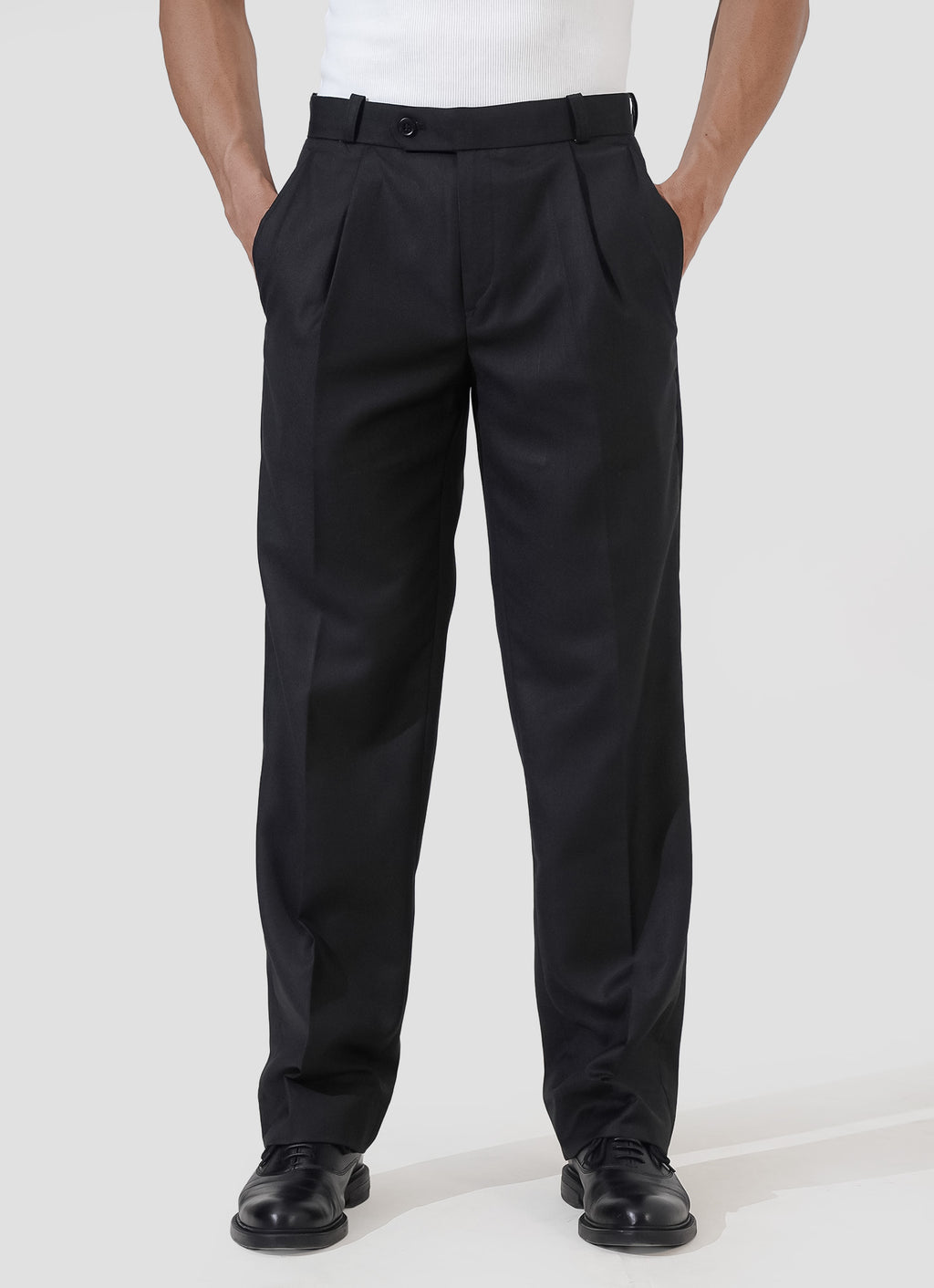Black Single Pleated Pants