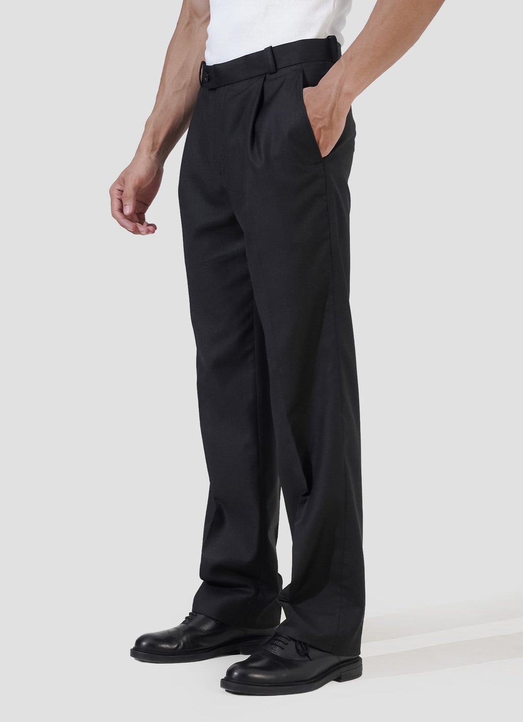 Black Single Pleated Pants