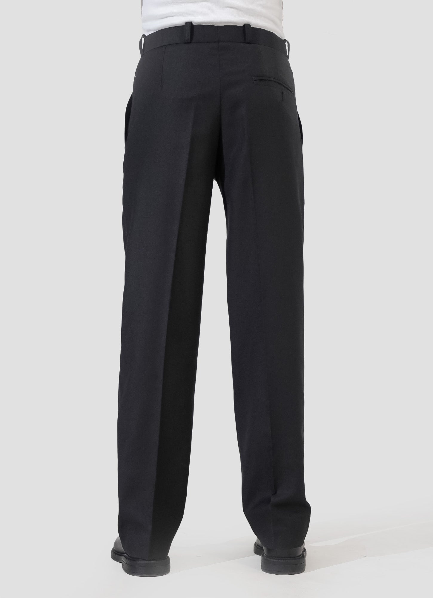 Black Single Pleated Pants