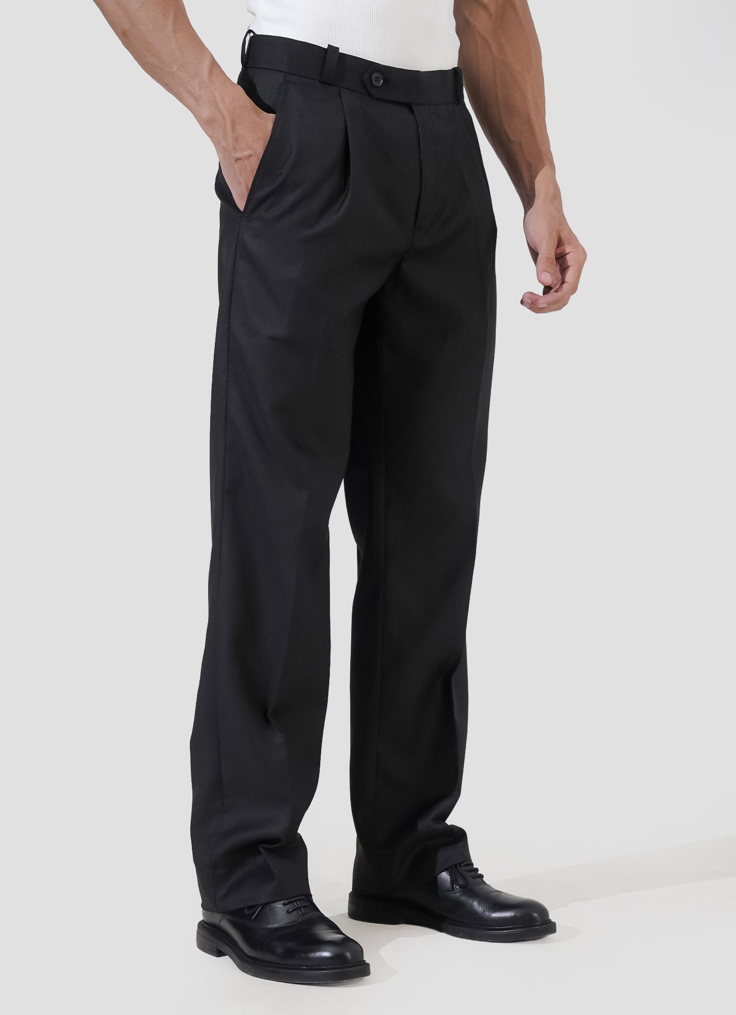 Black Single Pleated Pants