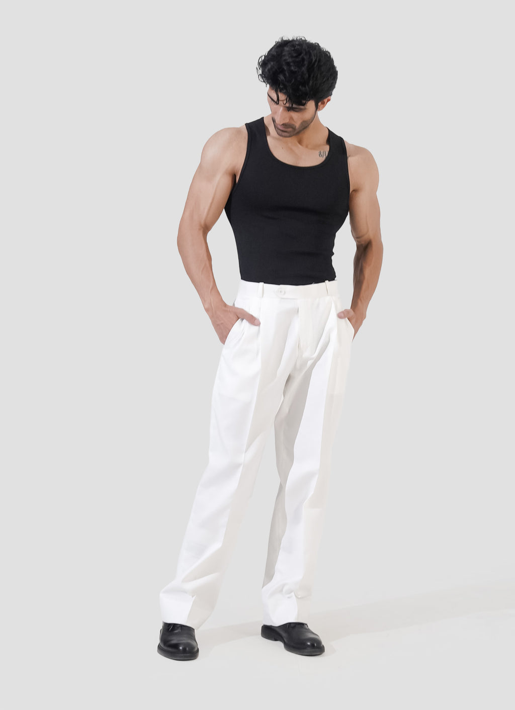Double Pleated Pants — White