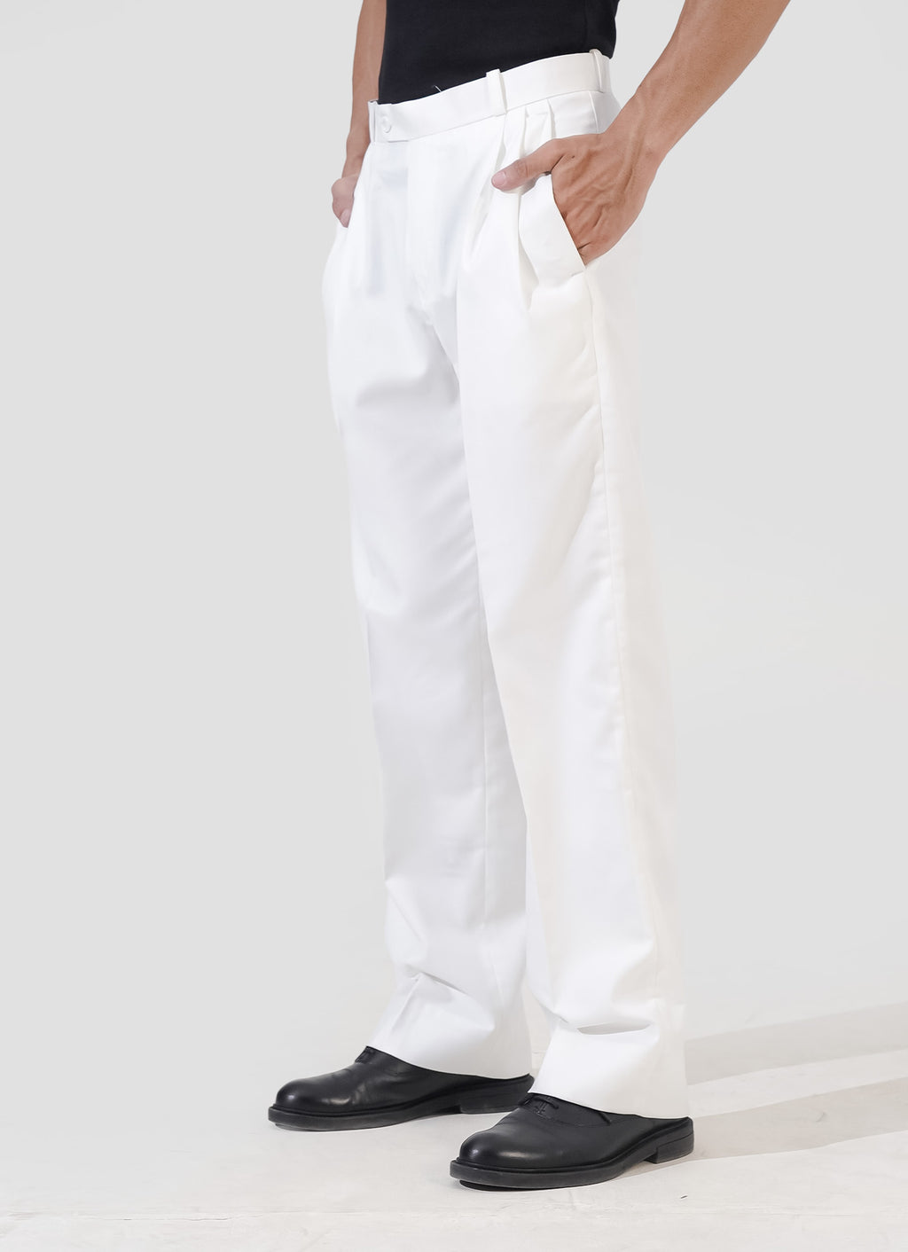 Double Pleated Pants — White