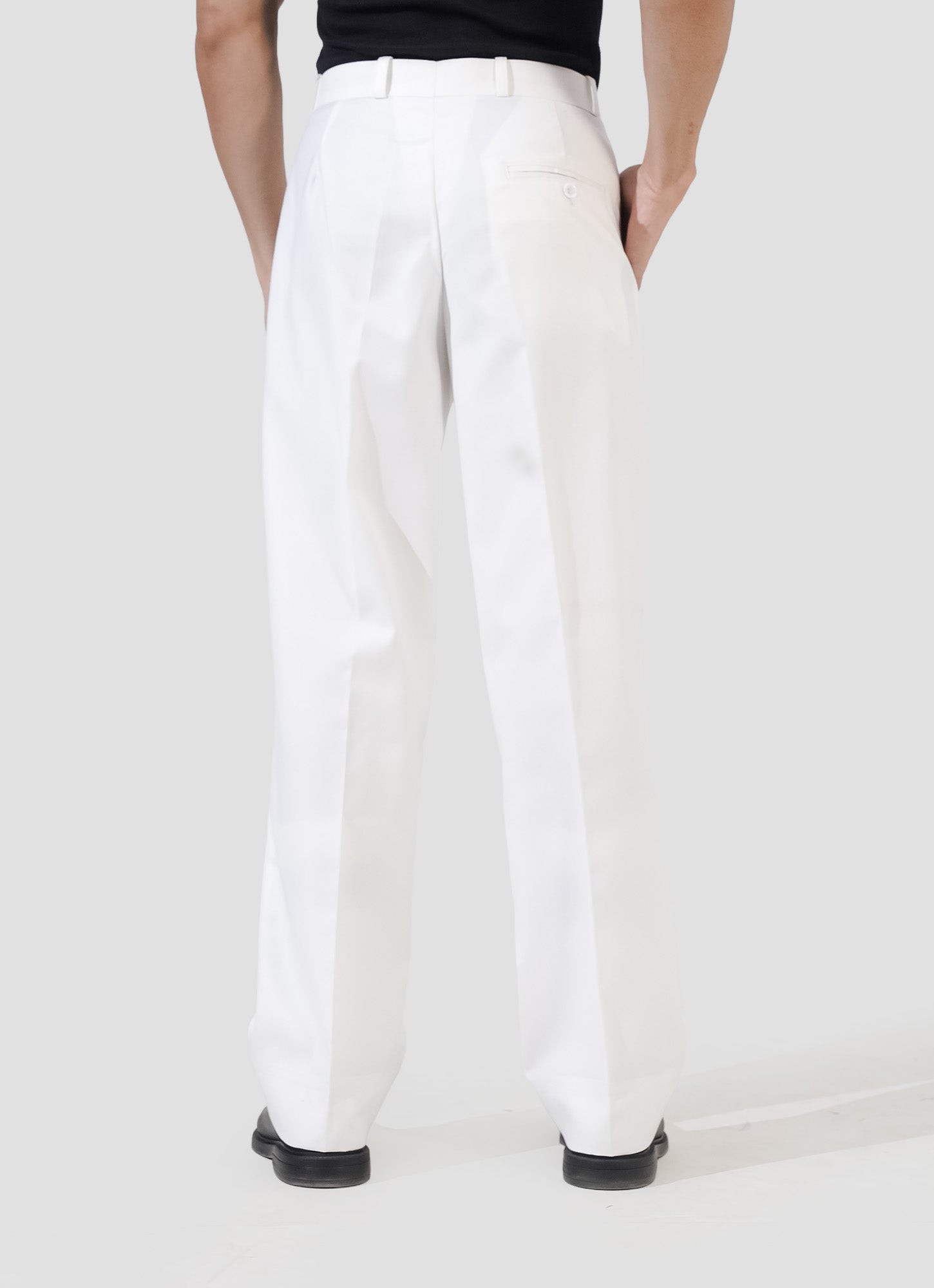Double Pleated Pants — White
